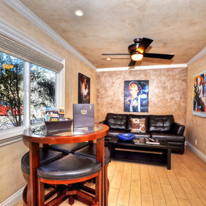 Living room 2